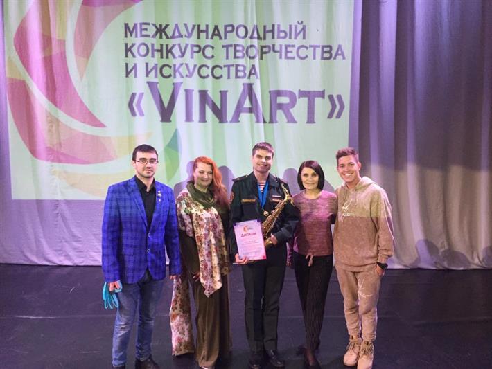 Офицер Уральского округа Росгвардии одержал победу в этапе международного конкурса исполнителей