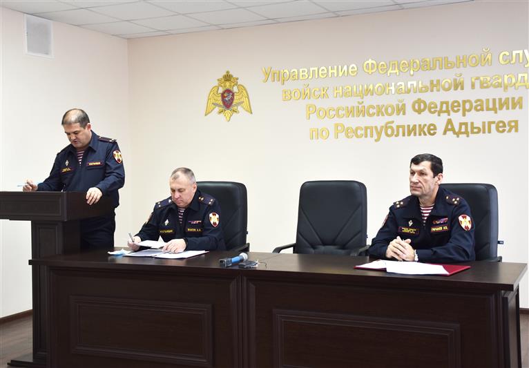Начальник Управления Росгвардии по Республике Адыгея вместе с заместителями провел брифинг для региональных журналистов