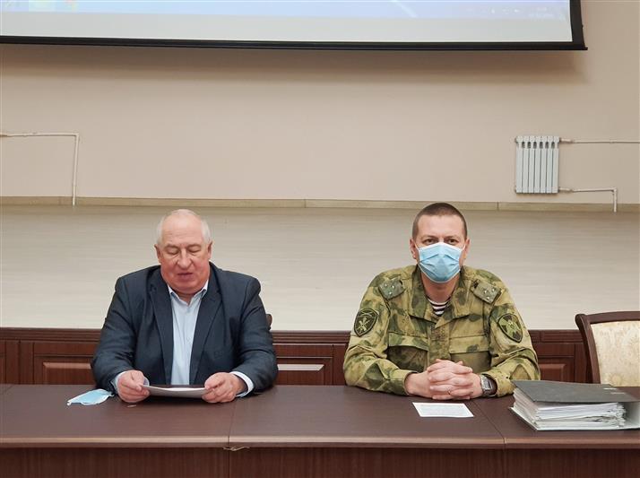 О судьбе Героя России Ирины Яниной узнали курсанты морского вуза в Астрахани