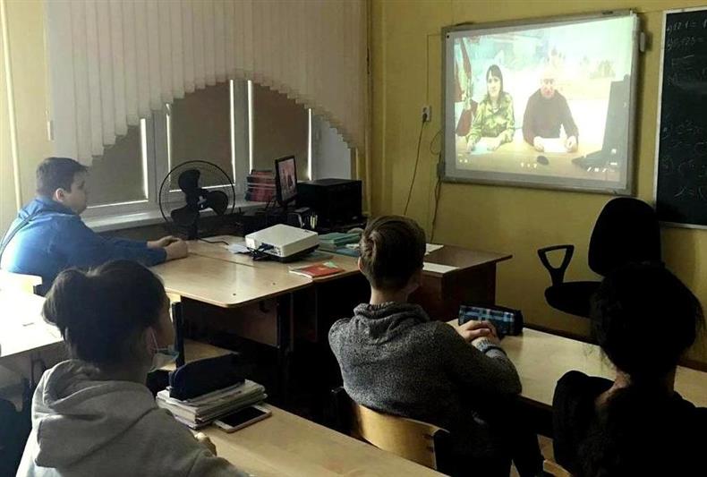 В День Героев Отечества росгвардейцы провели онлайн-урок для астраханских школьников