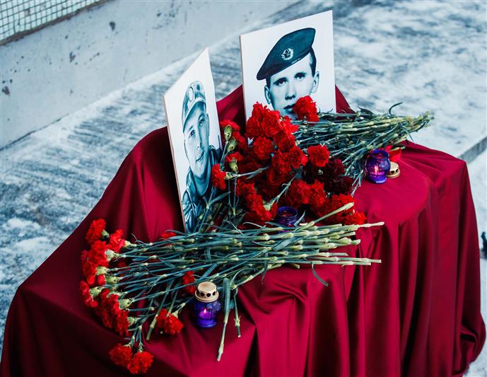 Росгвардия приняла участие в открытии мемориальных плит павшим героям-кемеровчанам