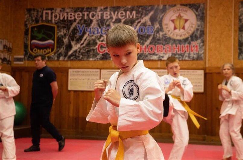Юные спортсмены общества «Динамо» прошли квалификационные испытания в свердловском ОМОН Росгвардии 
