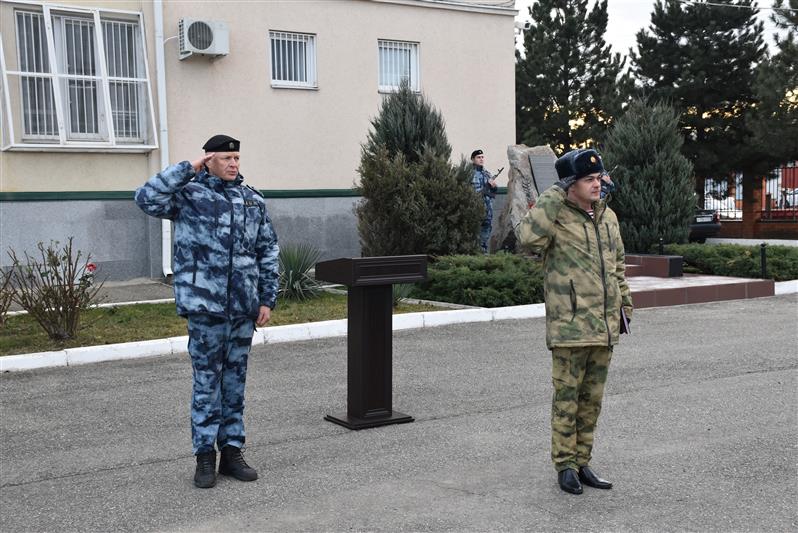 Бойцы адыгейского ОМОН Росгвардии почтили память Героя России Артёма Гармаша
