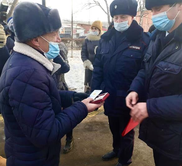 В день Героев Отечества родителям Героя России Ивана Маслова вручены памятные медали