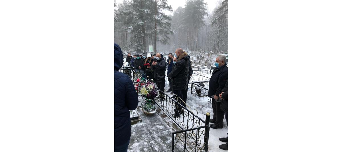 В Петербурге сотрудники вневедомственной охраны почтили память сослуживцев, погибших при исполнении служебного долга