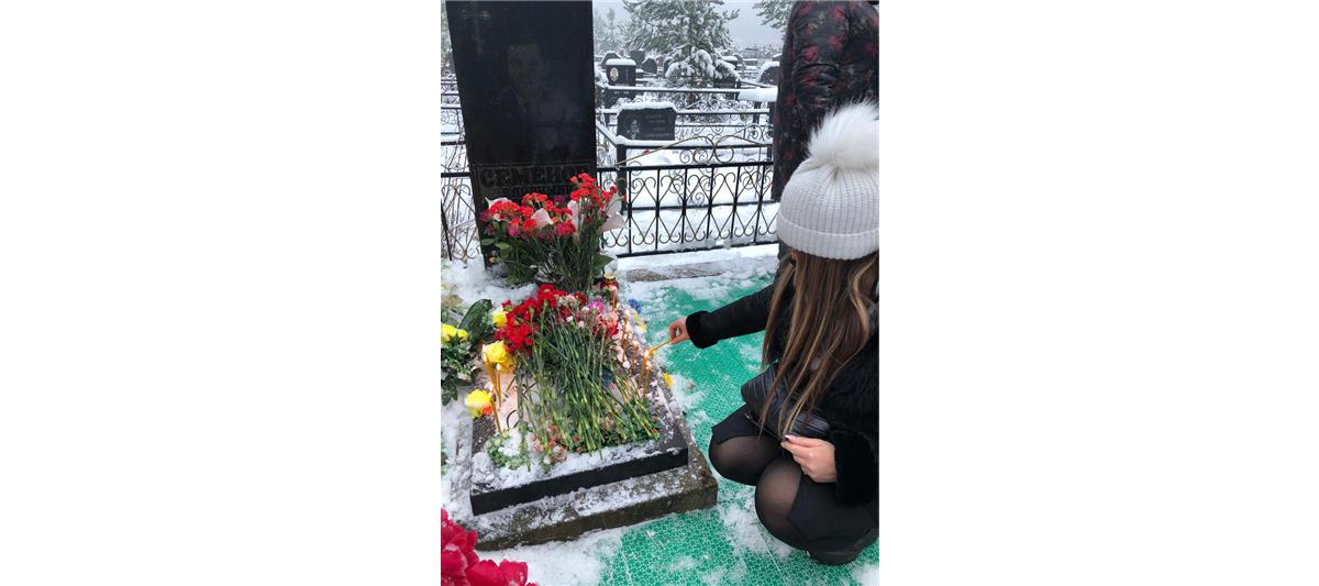 В Петербурге сотрудники вневедомственной охраны почтили память сослуживцев, погибших при исполнении служебного долга