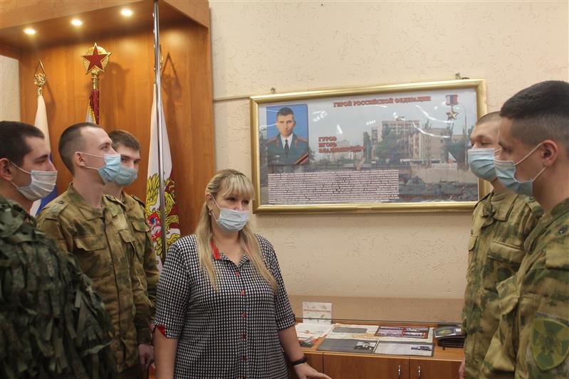 В богородской бригаде Росгвардии отдали дань уважения Героям России Игорю Гурову и Дмитрию Ларину