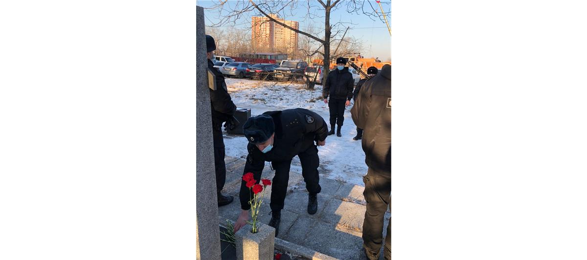 В Восточном округе Росгвардии состоялись памятные мероприятия, посвященные Дню Героев Отечества 