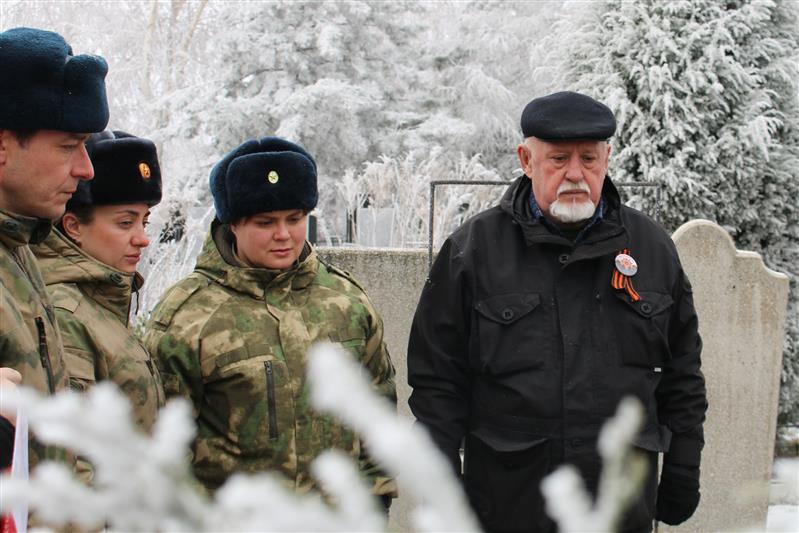 В Ставрополе сотрудники и военнослужащие Росгвардии почтили память Героя России Владимира Нургалиева