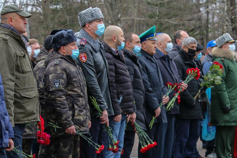 В Ставрополе росгвардейцы почтили память земляков, погибших при исполнении воинского долга