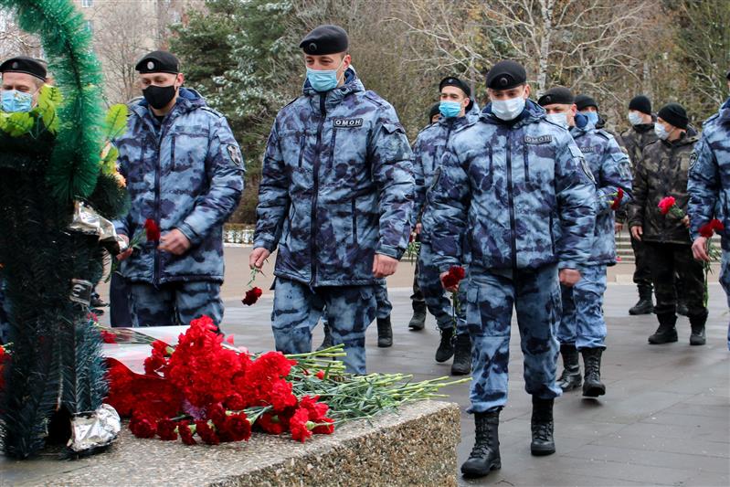 В Ставрополе росгвардейцы почтили память земляков, погибших при исполнении воинского долга