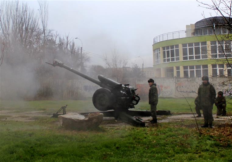 Военнослужащие Росгвардии приняли участие в акции «Выстрел памяти» в городе-герое Керчи