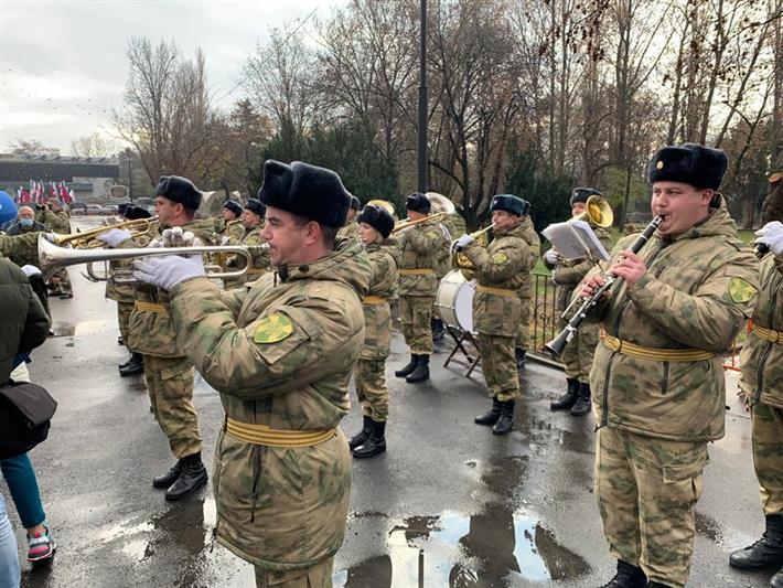 В Крыму и Севастополе росгвардейцы приняли участие в мероприятиях, посвященных Дню Героев Отечества
