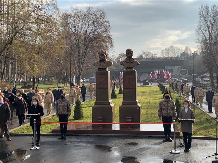 В Крыму и Севастополе росгвардейцы приняли участие в мероприятиях, посвященных Дню Героев Отечества