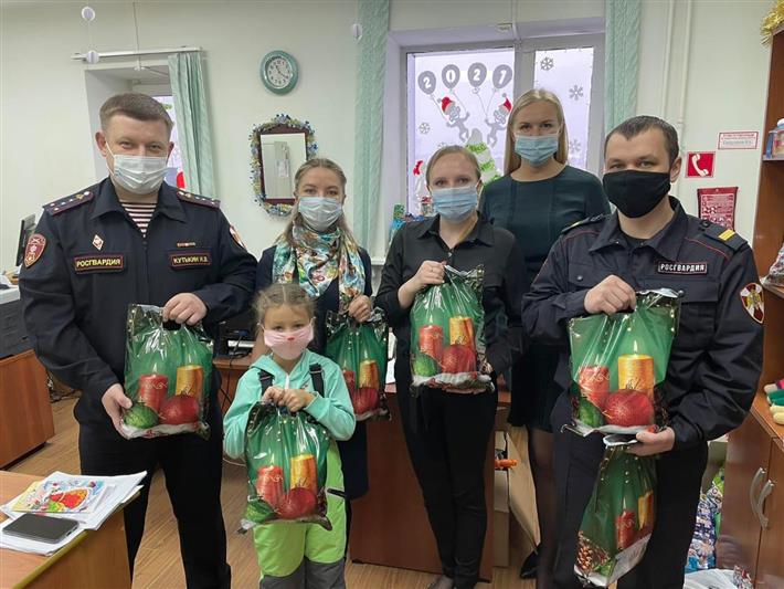 В Северо-Западном округе Росгвардии проходят предновогодние мероприятия 