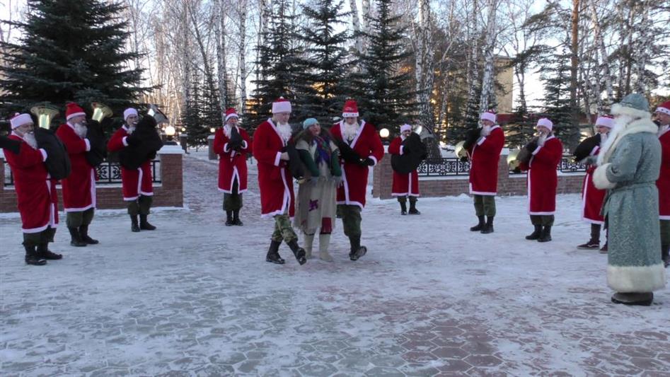 Росгвардия подарила новогоднюю сказку юным жителям Озёрска (видео)