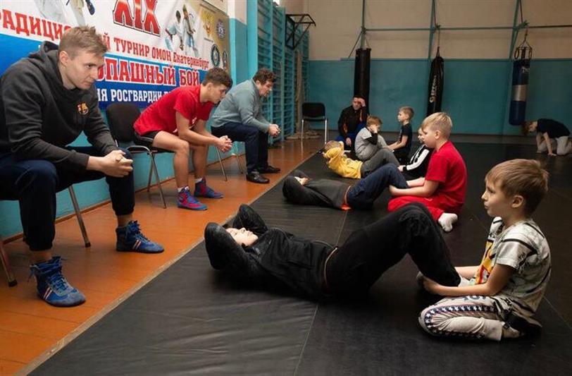 Юные спортсмены общества «Динамо» прошли квалификационные испытания в свердловском ОМОН Росгвардии 