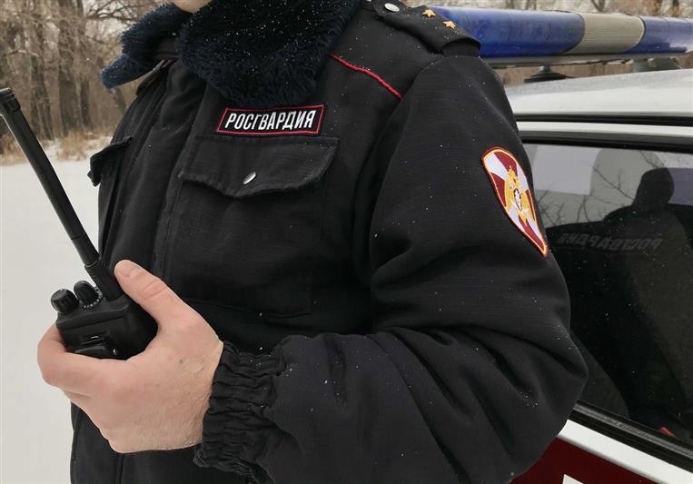 Омские росгвардейцы оказали помощь медицинским работникам при госпитализации агрессивного пациента