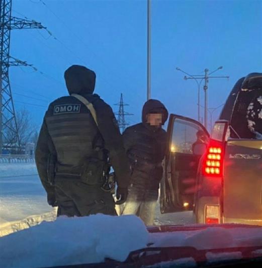  В Югре сотрудники ОМОН Росгвардии оказали содействие в проведении мероприятий по задержанию подозреваемого во взяточничестве