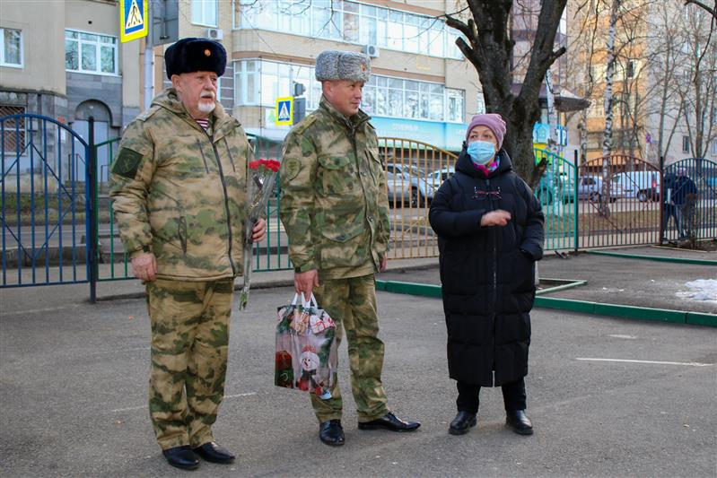 Заместитель командующего Северо-Кавказским округом Росгвардии посетил ставропольский лицей имени Героя России Владимира Нургалиева