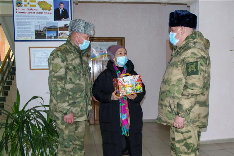 Заместитель командующего Северо-Кавказским округом Росгвардии посетил ставропольский лицей имени Героя России Владимира Нургалиева