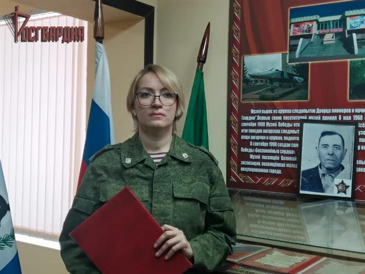 «Автограф Победы». Военнослужащая Росгвардии из Ангарска рассказала о судьбе своего деда-фронтовика
