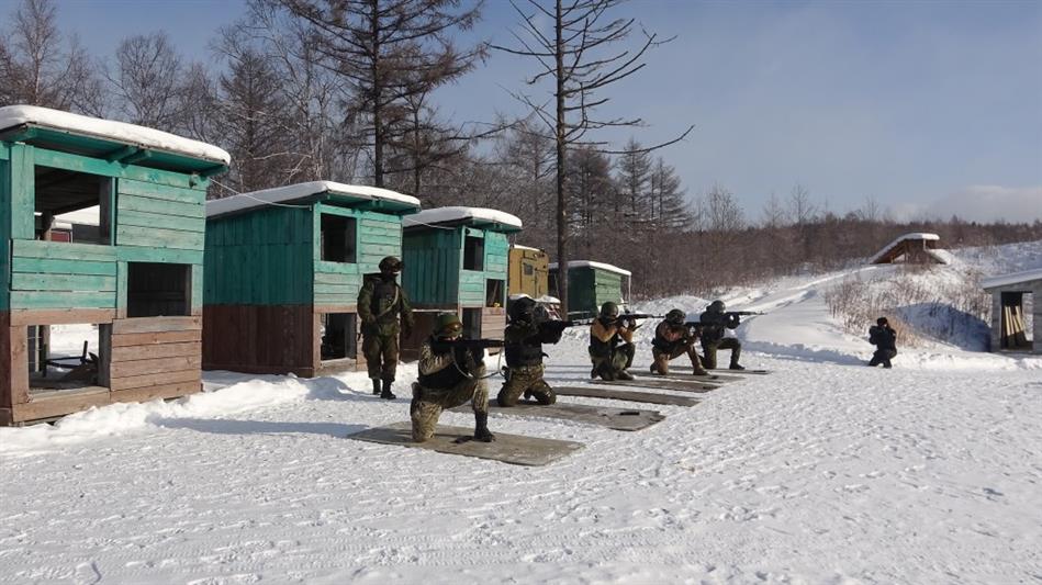 В рамках акции «Студенческий десант» на Сахалине студенты посетили отряд Росгвардии