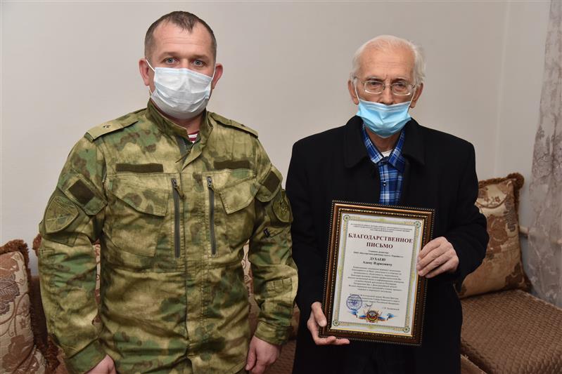 В Северо-Кавказском округе Росгвардии поздравили журналистов с профессиональным праздником