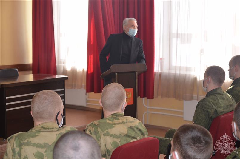 Росгвардейцы Сибирского округа приняли участие в памятных мероприятиях, посвящённых полному освобождению Ленинграда от фашисткой блокады 