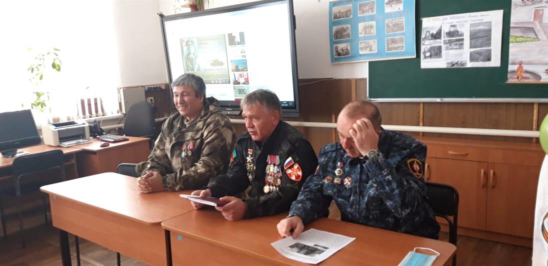 В Карачаево-Черкесии росгвардейцы провели мероприятия, приуроченные к годовщине освобождения Черкесска от немецкой оккупации
