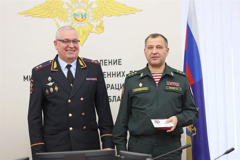 Командующий Уральским округом Росгвардии принял участие в расширенной коллегии свердловского полицейского главка (видео)