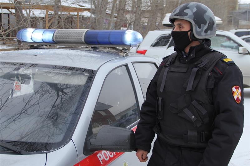 В Тюмени Росгвардия поддержала региональный социальный проект «Берегите себя!»