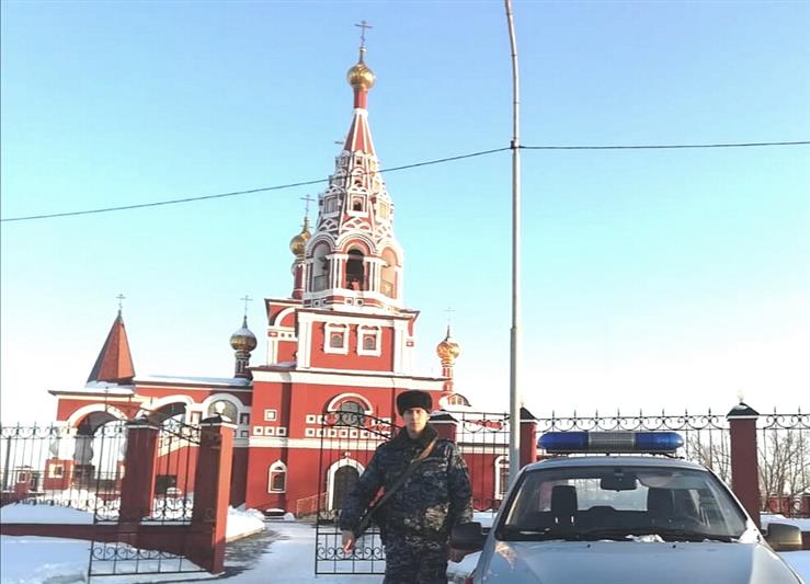 На Урале Росгвардия принимает участие в охране порядка и обеспечении общественной безопасности в Крещение