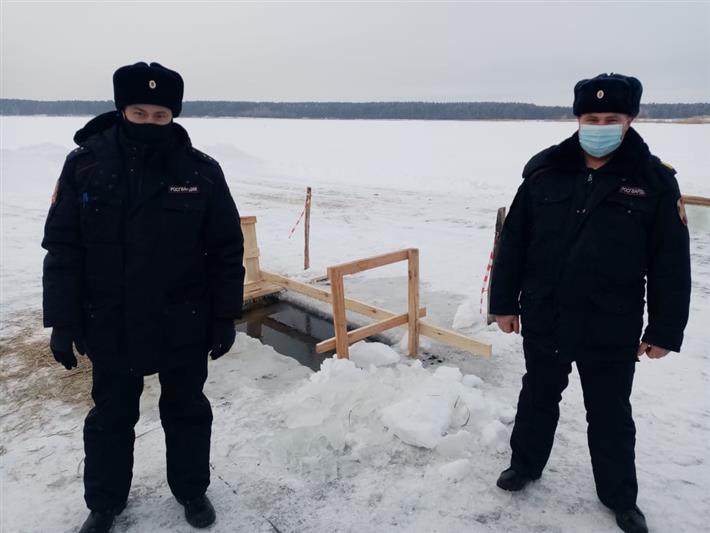 В Уральском округе Росгвардия обеспечила правопорядок и общественную безопасности в Крещение 