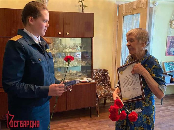 Военнослужащие Росгвардии провели для ангарских школьников патриотический урок «Жизнь в блокадном Ленинграде»