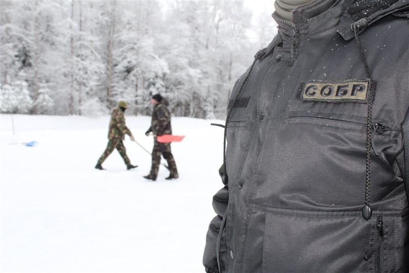 Офицеры СОБР помогли подготовить святой родник к празднованию Крещения Господня в Вологде