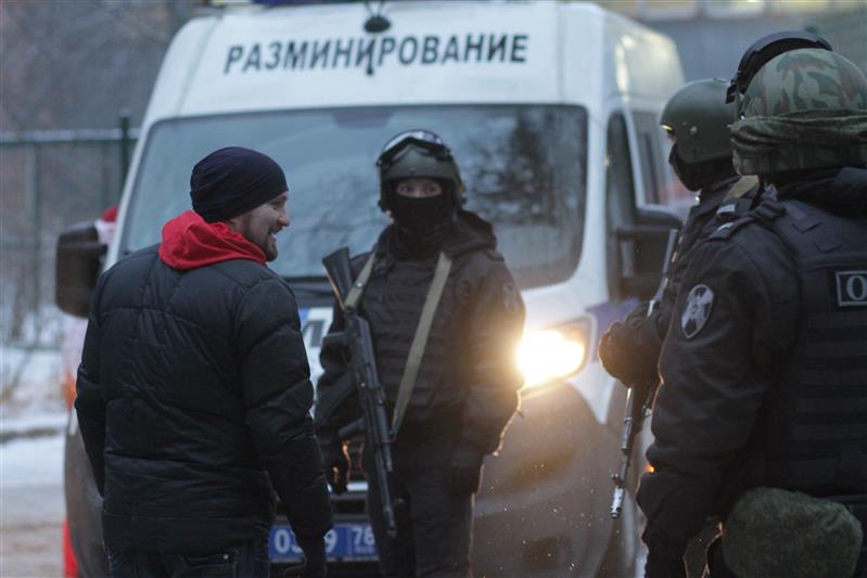 В Санкт-Петербурге сотрудники и военнослужащие Росгвардии оказали содействие в съемках художественного фильма, посвященного деятельности спецподразделений