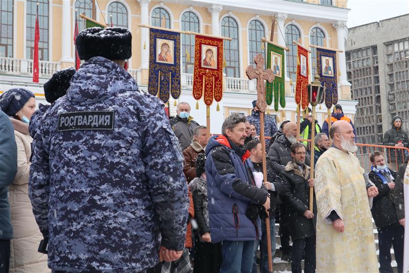 Росгвардейцы Северо-Западного округа обеспечили безопасность граждан во время празднования Крещения Господня