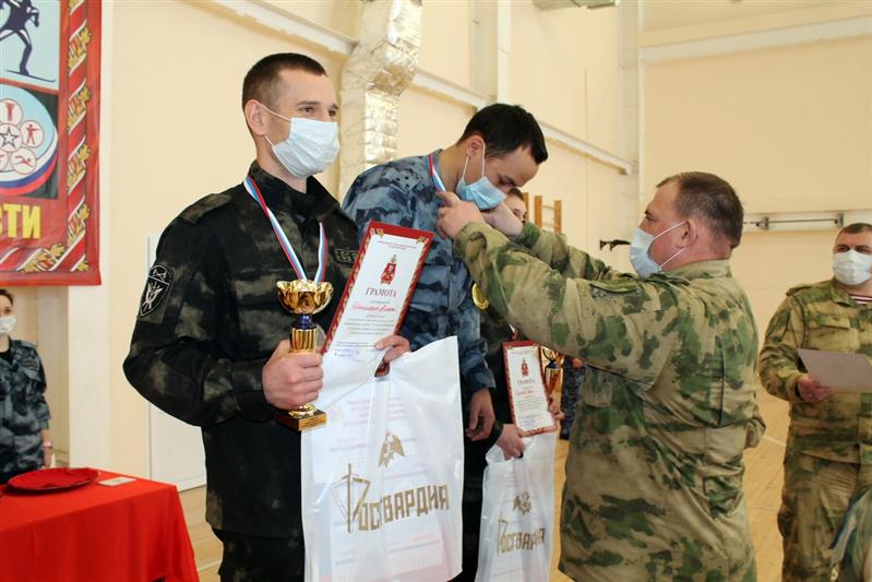 В Тольятти завершился чемпионат по зимнему офицерскому троеборью Приволжского округа Росгвардии