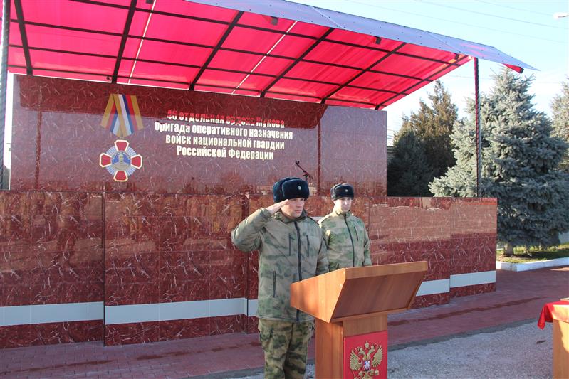  В грозненском соединении Росгвардии поздравили специалистов инженерной службы с профессиональным праздником