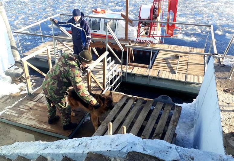 На юге России Росгвардия приняла участие в охране общественного порядка в период празднования Крещения Господня