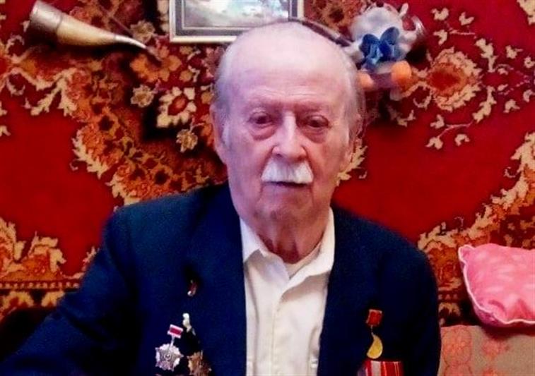 Архангельские росгвардейцы поздравили ветерана войск с 92-летием