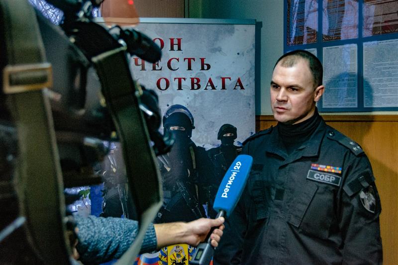 В Архангельске для  журналистов региональных СМИ прошел пресс-тур в СОБР Росгвардии