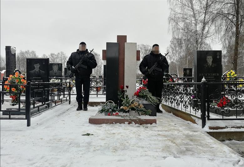 Сотрудники и военнослужащие Управления Росгвардии по Ярославской области почтили память погибших товарищей