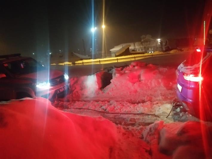 Росгвардейцы пришли на помощь автомобилисту из Кузбасса во время неблагоприятных погодных условий