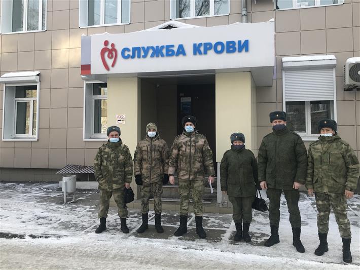 В Иркутске военнослужащие Росгвардии сдали кровь для тяжелобольных детей