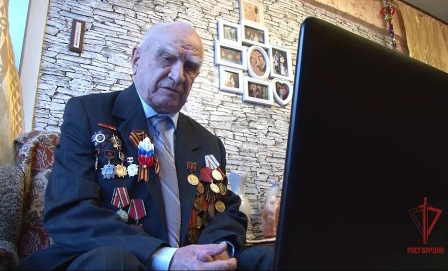 Столичные и волгоградские росгвардейцы организовали телемост с ветераном Великой Отечественной войны из Волгограда (видео)