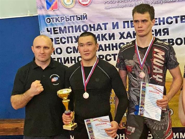 Росгвардейцы стали победителями чемпионата Хакасии по смешанному боевому единоборству 