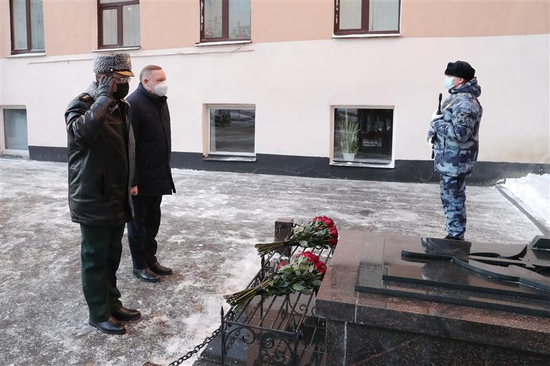 Губернатор Санкт-Петербурга Александр Беглов посетил ОМОН  Росгвардии