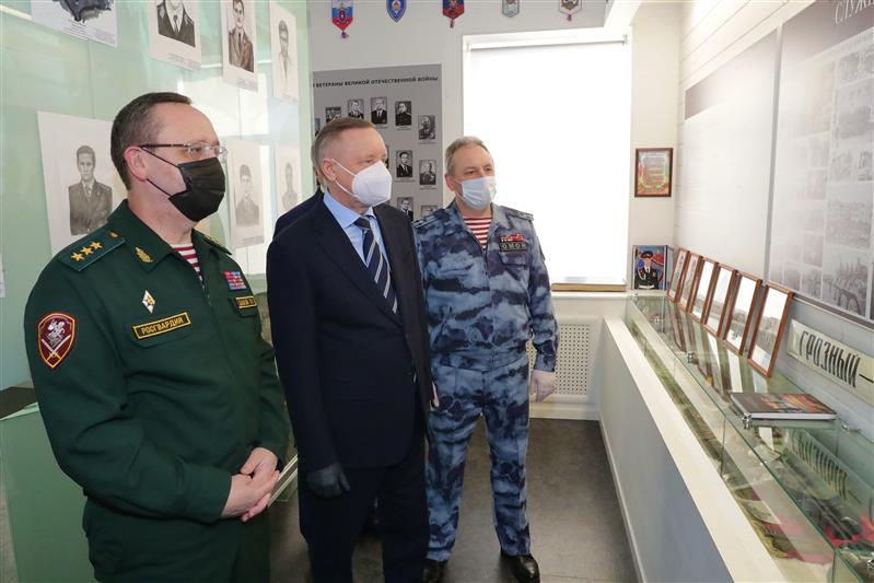 Губернатор Санкт-Петербурга Александр Беглов посетил ОМОН  Росгвардии